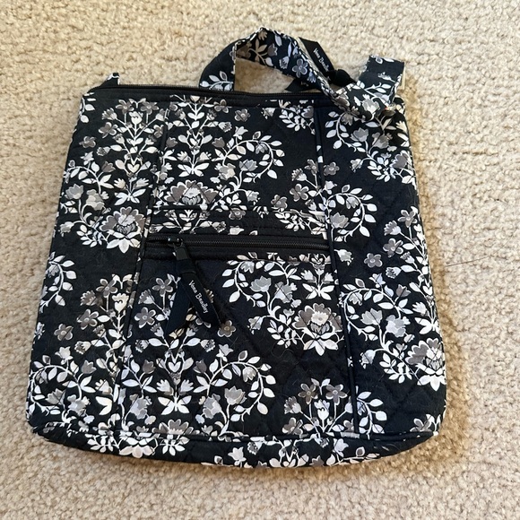 Vera Bradley Factory Style Hipster Crossbody Bag in Paisley Noir - Picture 1 of 2
